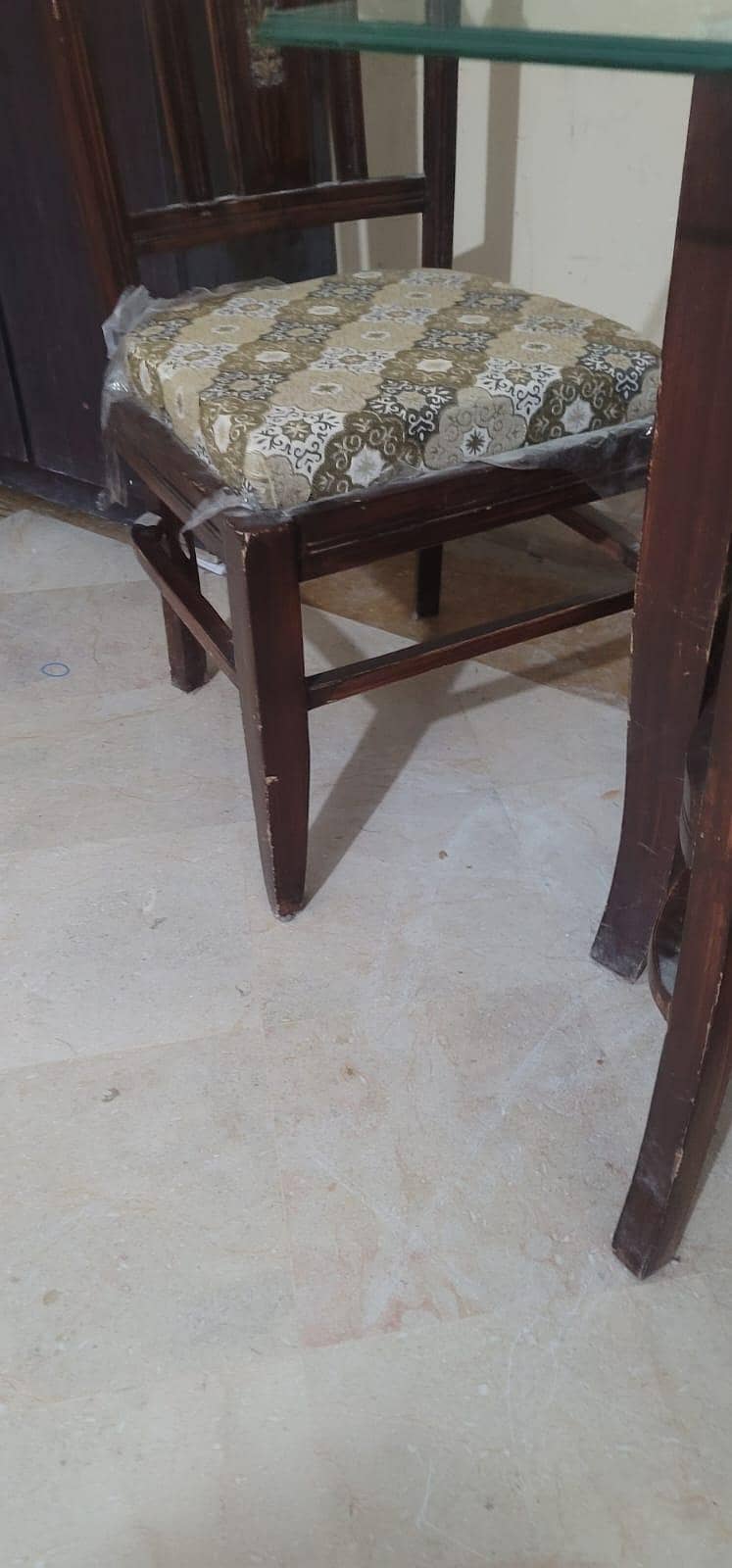 4 sester dining table 0