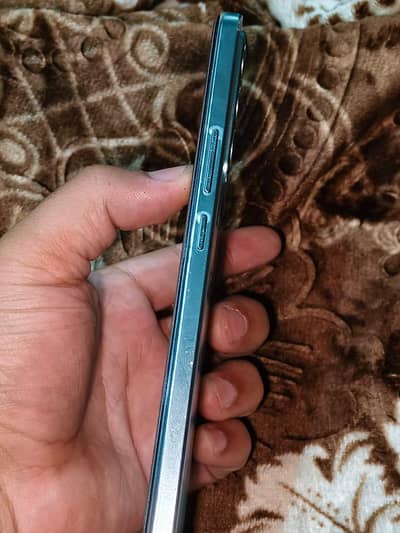 vivo v 27e 12  ram  rom 256 5g