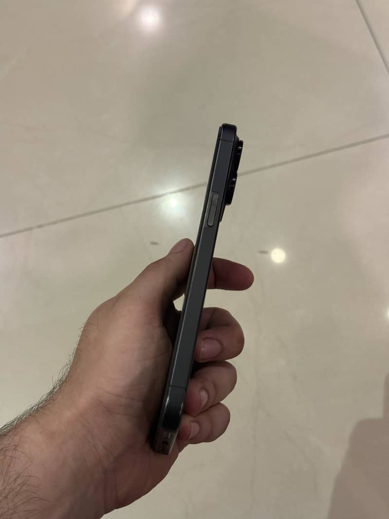 Iphone 15 pro max 2