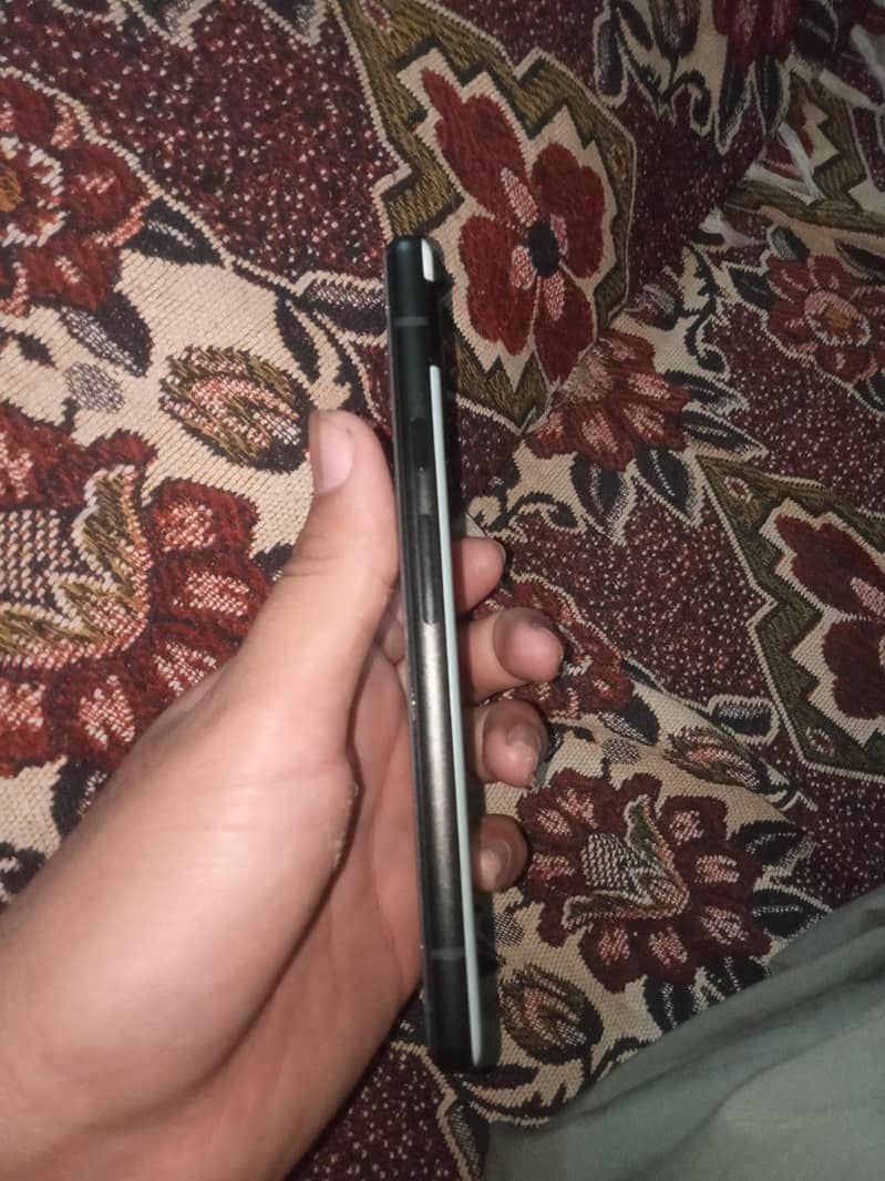 google pixel 6a 10/10 1