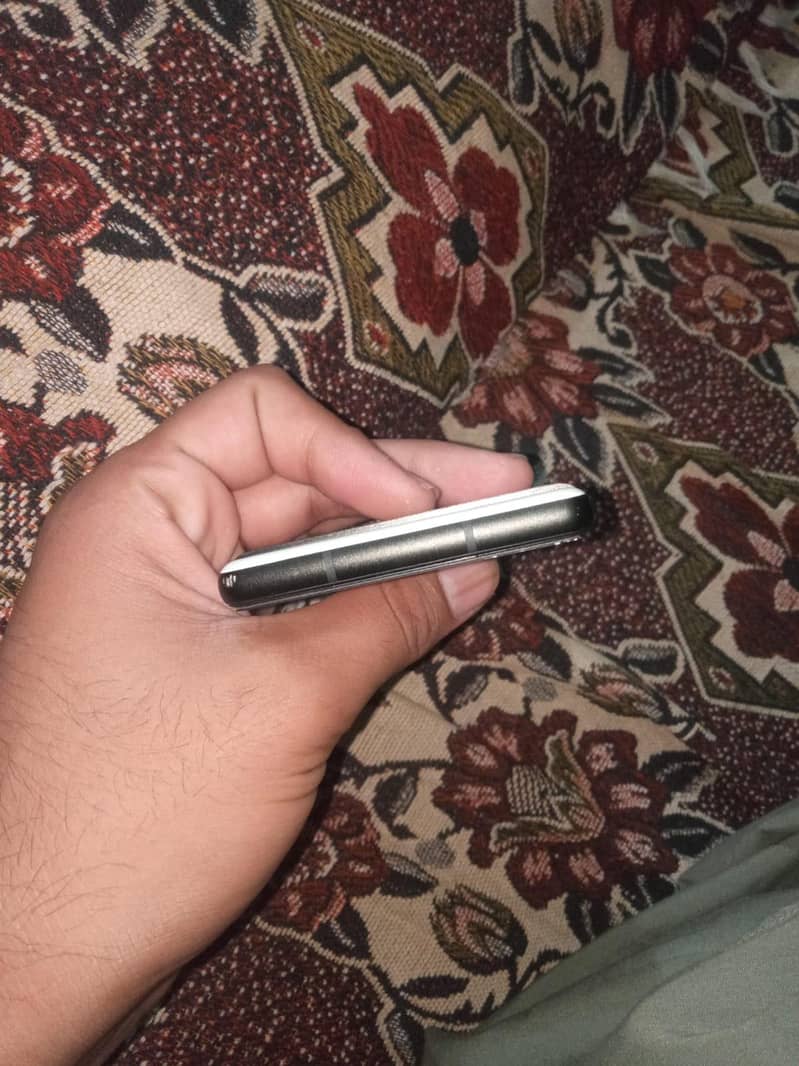 google pixel 6a 10/10 4
