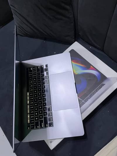 MacBook Pro 16 inch touch pad 2019 16/1TB