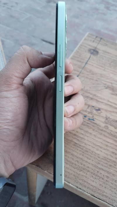 y27s 8+8/128