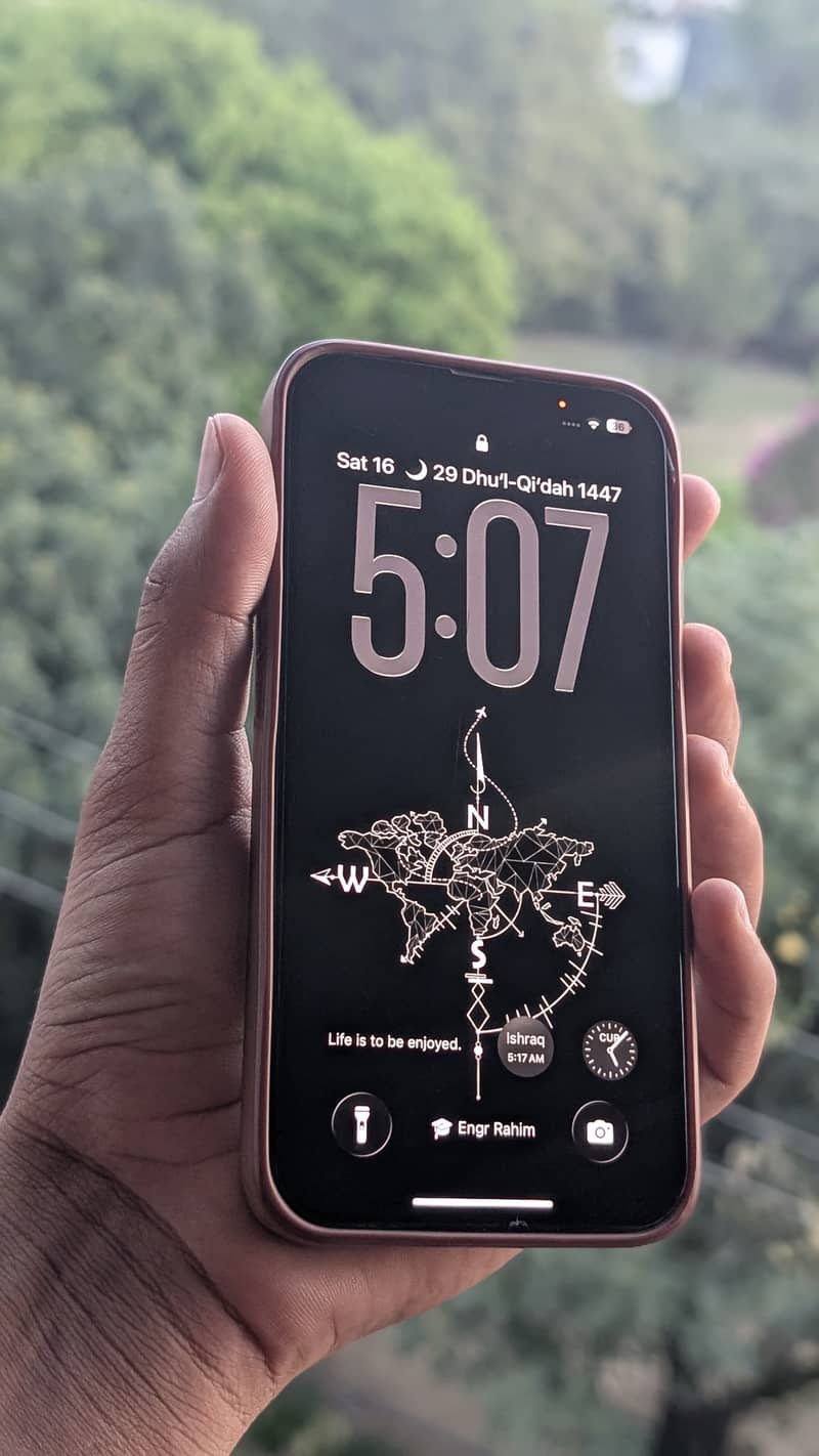 iPhone 13 6