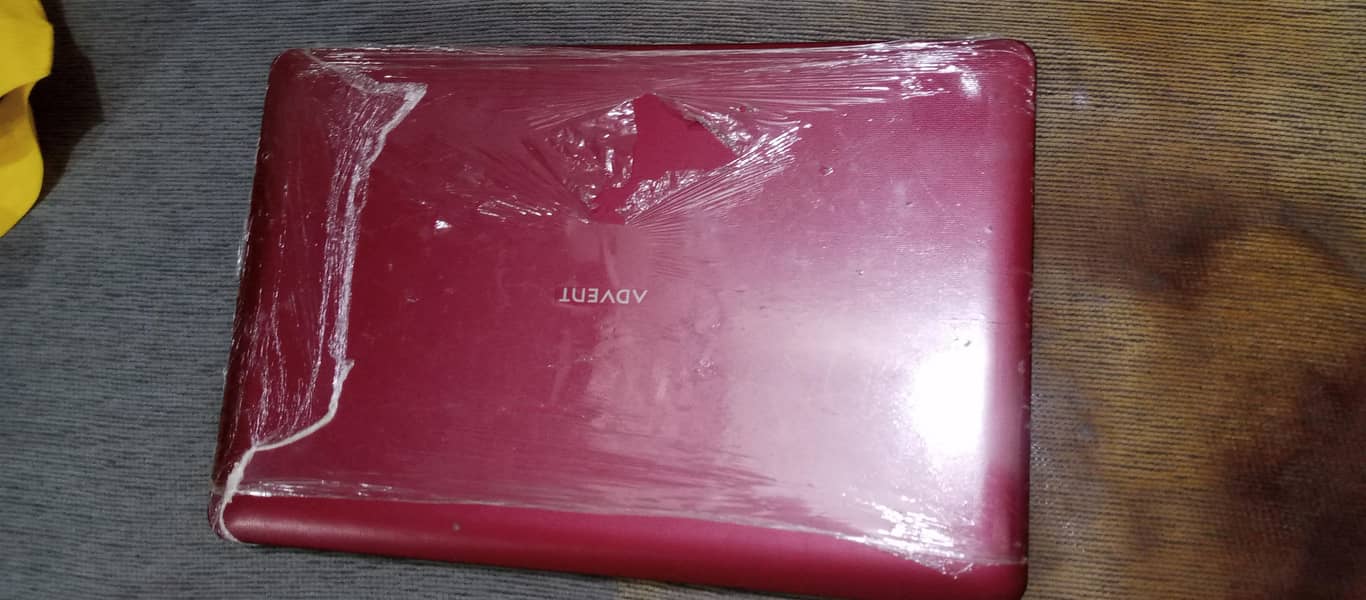 Advent laptop 1