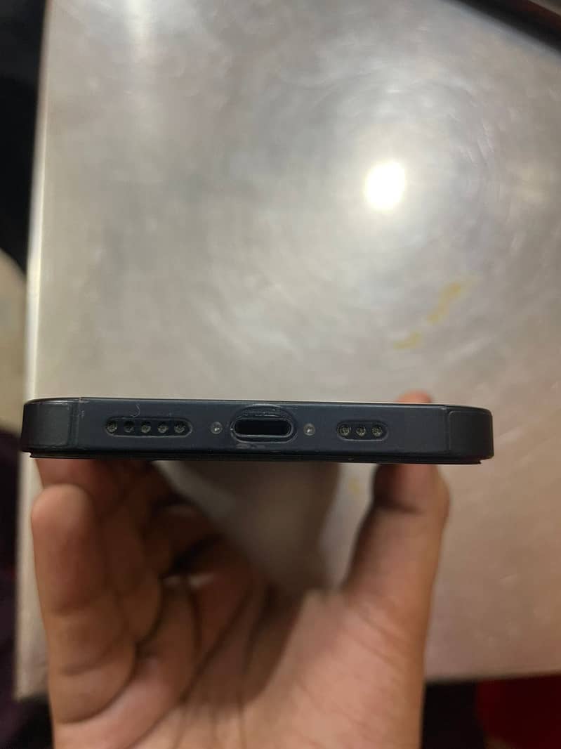 Iphone 13 JV 4
