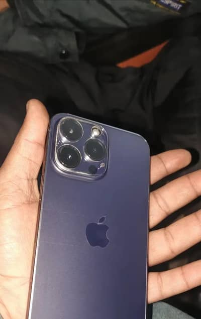 I phone 14 pro max icloud locked
