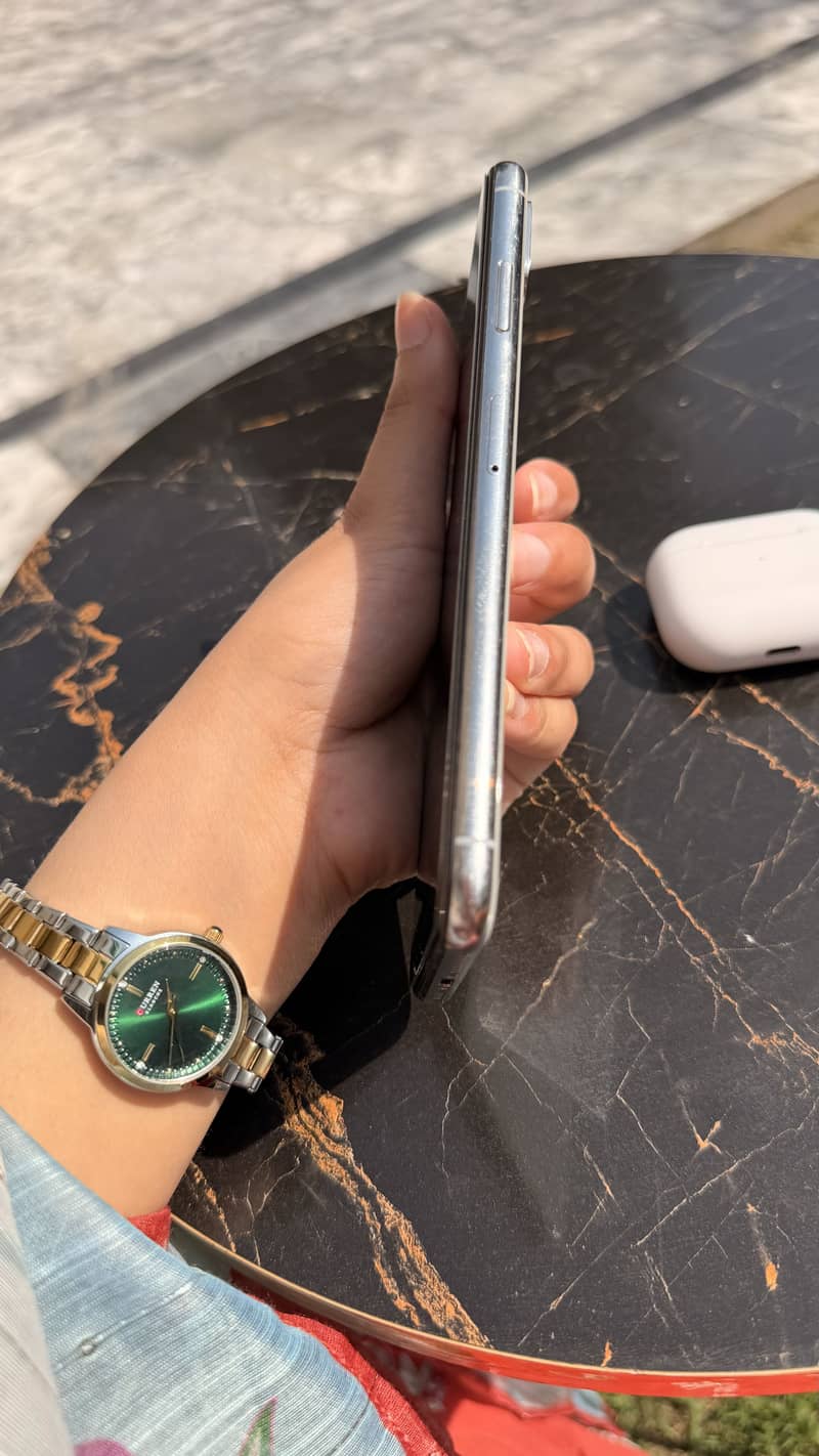 Iphone XS Max 5