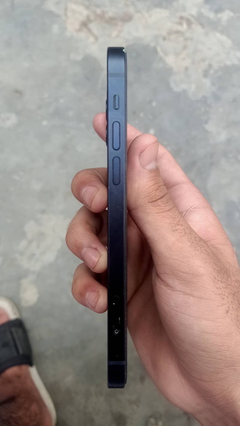 iPhone 12 2