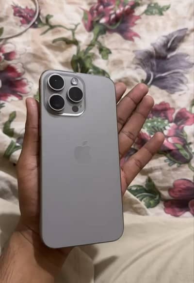 IPhone 15 pro max 256gb waterpack no exchange