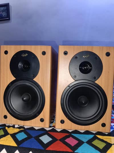 Gale Gold Monitor Bookshelf Speakers