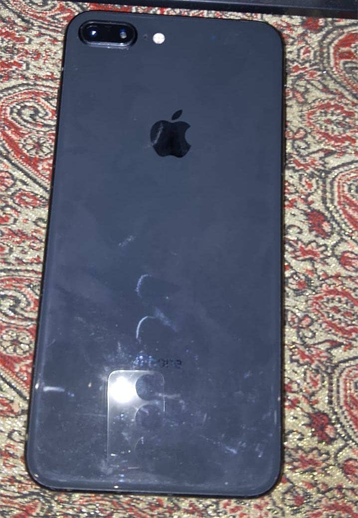 iPhone 8 Plus 0