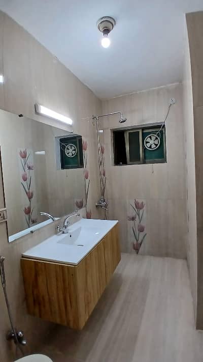 E-11/2 Ground Portion For Rent