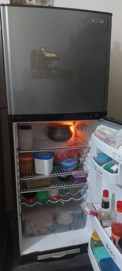ORIENT FRIDGE MEDIUM SIZE PERFECT COOLING NO REPAIR 03281010987