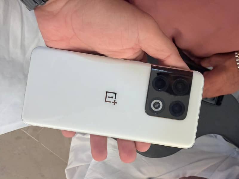 One Plus 10 Pro 2
