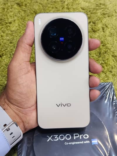 X300 Pro
