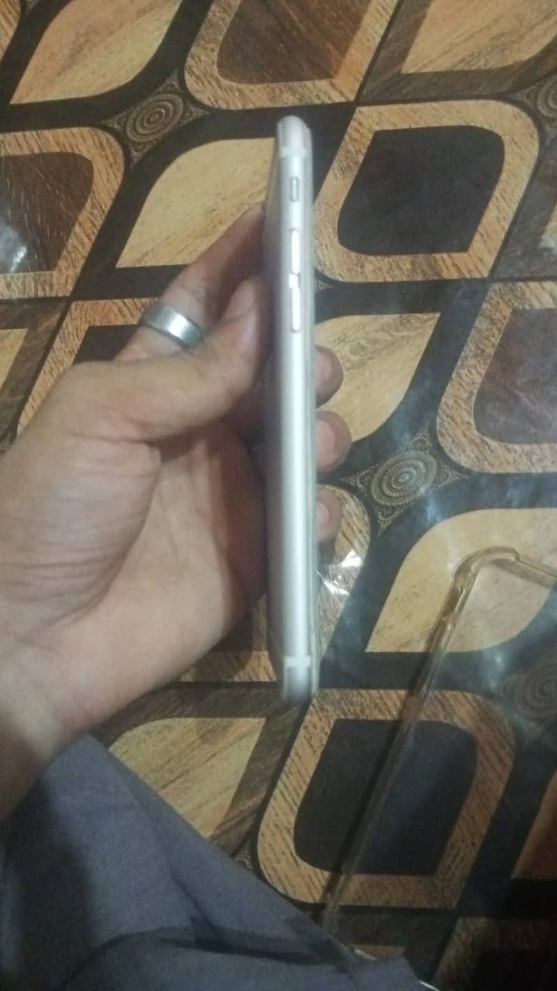 Apple iPhone 6S 2
