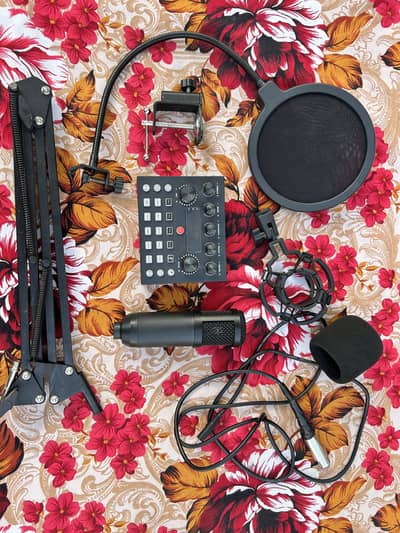 Microphone BM800 V8s Sound Card Full Kit available