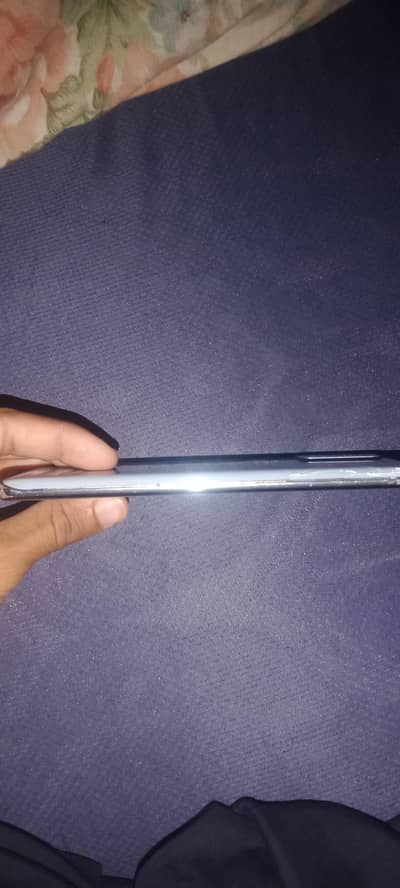 I am selling my Samsung galaxy s20 plus 5g