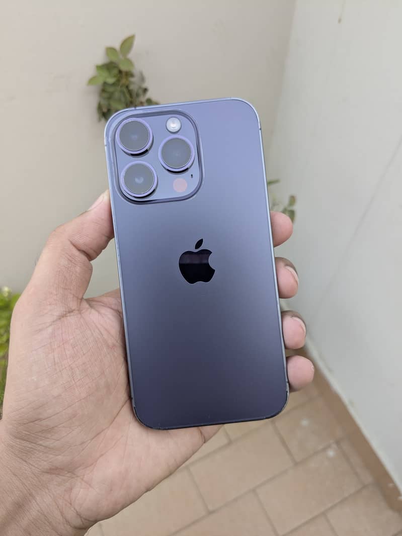 IPhone 14 PRO 1