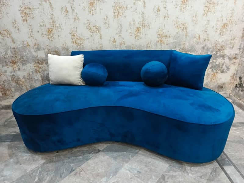 Premium Quality Sofas in Excellent Condition 0