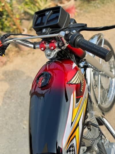 I am selling my Honda 125 23 24 model a1 Condition