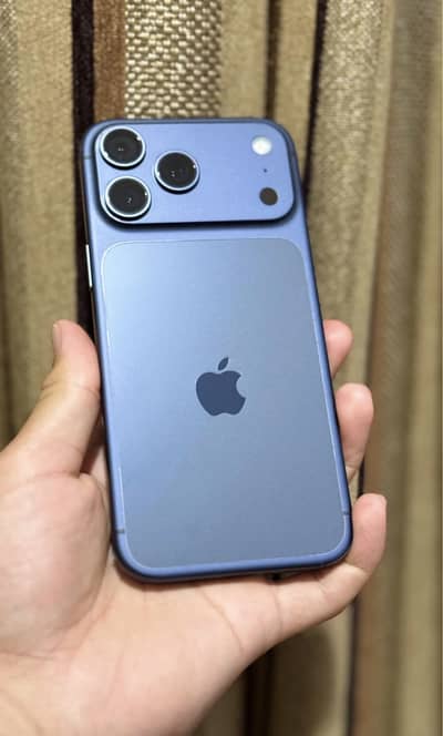 iPhone 17 pro max fu 256gb physical + esim