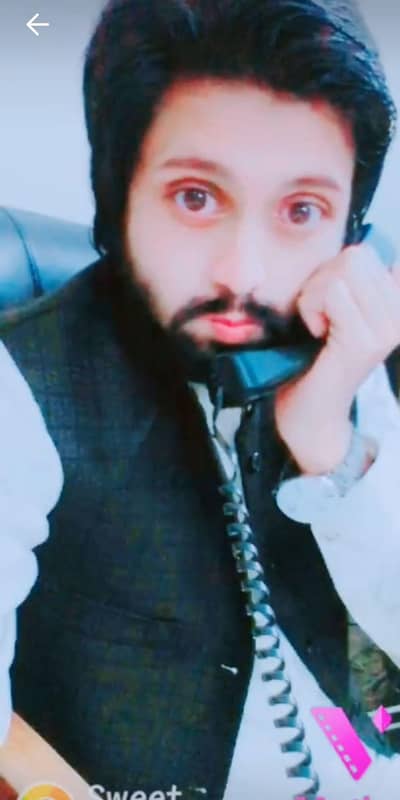 Muje Job Chahye Lahore me