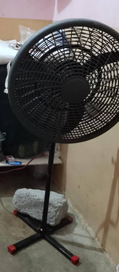 batry fan stand Sath me APNA lagaya