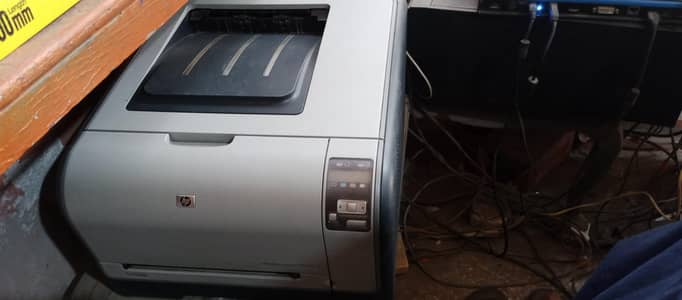 HP CP 1515N LASERJET