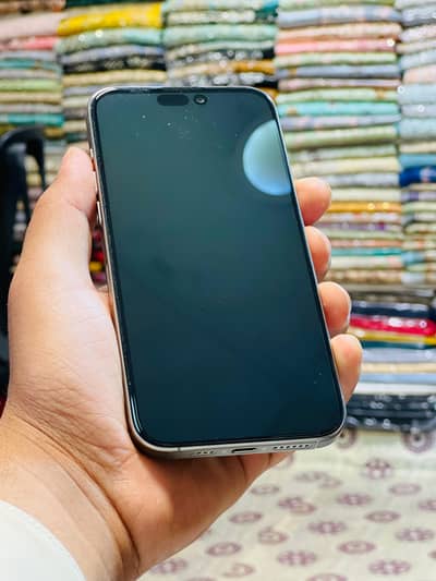 I phone 15 pro max jv