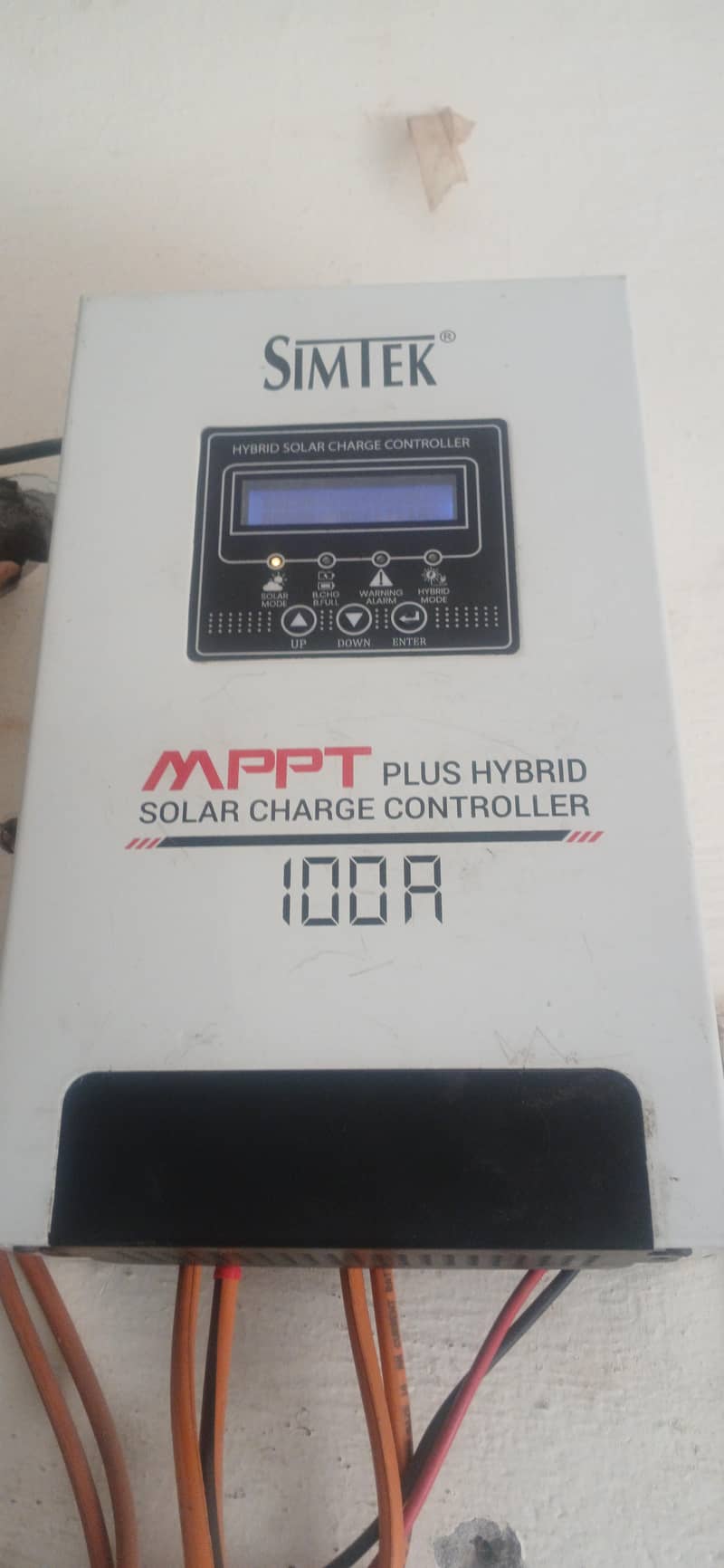 Simtek 100 AM MPPT Charge Controller 0