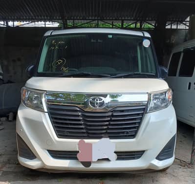 Toyota Roomy 1000cc