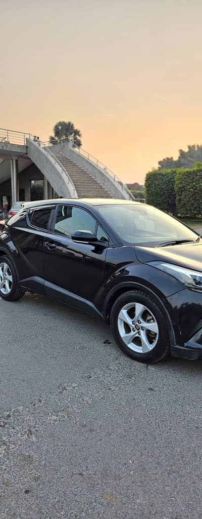 Toyota CHR urgently For sale