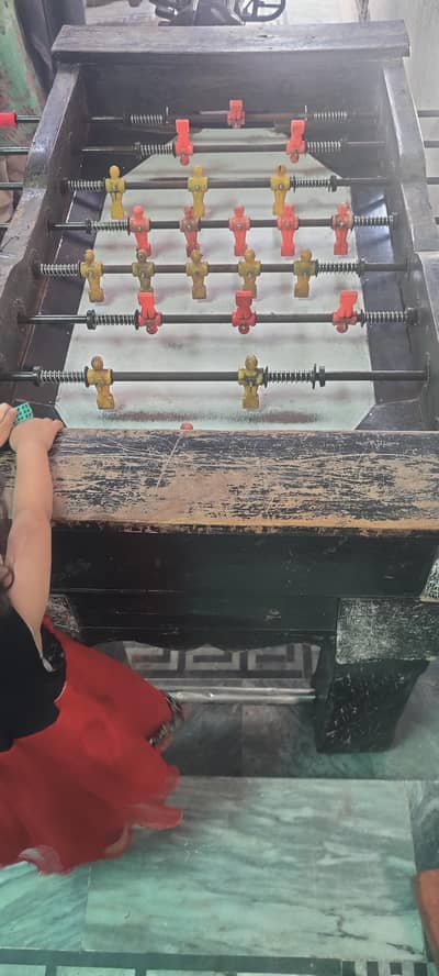 bawa game beyar ki lakri ki mazboot hei