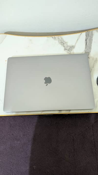 macbook pro 2018