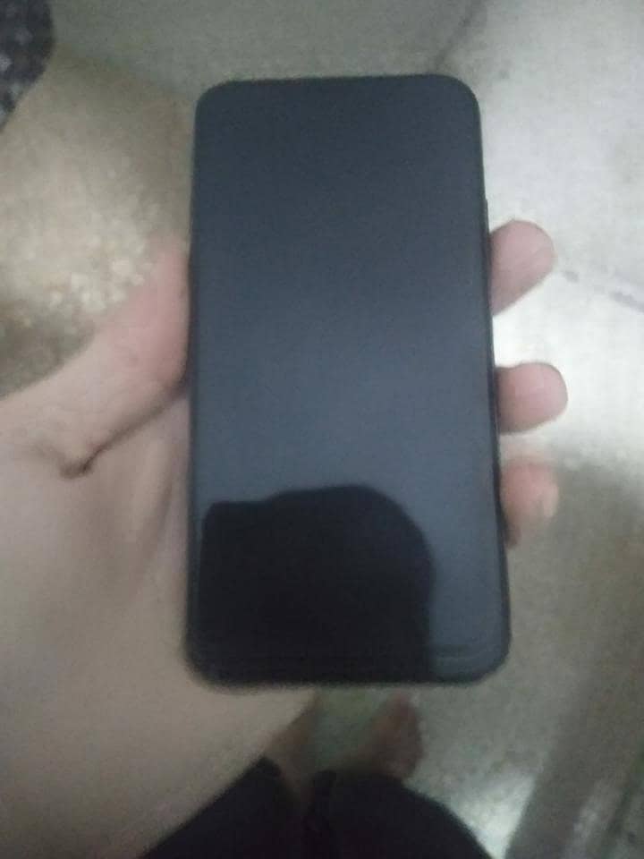 iphone xs 2