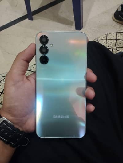 Samsung a24