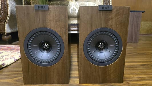 KEF Q-300 & Q-150 Bookshelf KEF Q-600 Centre speakers mint