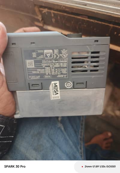 Mitsubishi Freqrol D700  FR-D720-0.4k Neat Condition