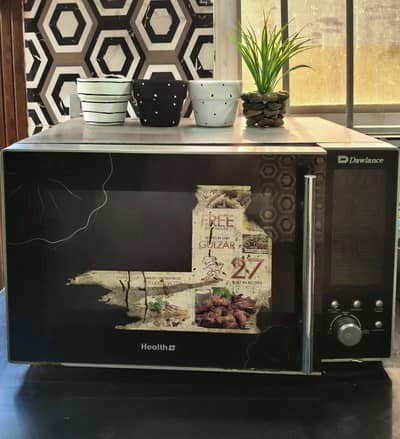 Dawlance Microwave Oven (Used) – Multi-Function Cooking & Defrost