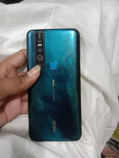 camon 15pro.  6/128