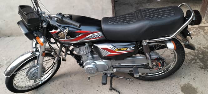 Honda CD 70 2024 - Lush Condition - second owner