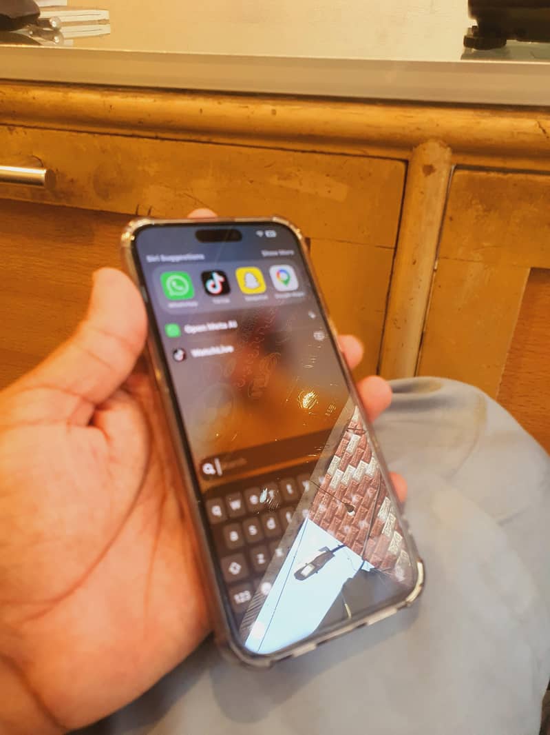 Iphone 15 pro max 7