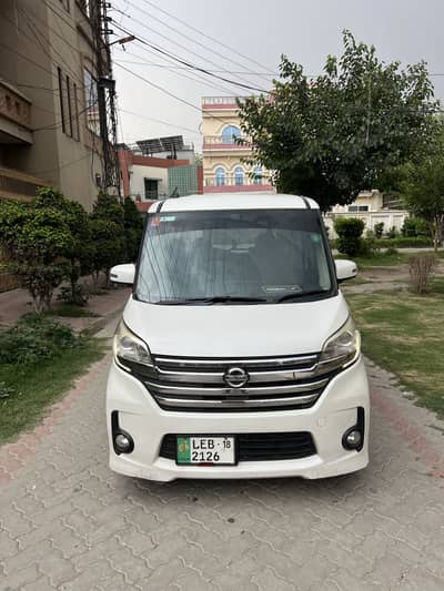 Nissan Dayz Roox Highway Star 360 camera full option