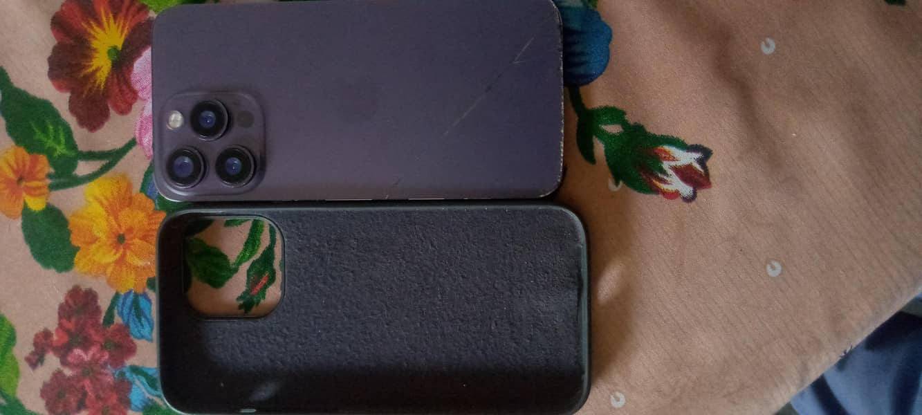 iPhone 14 pro max 2