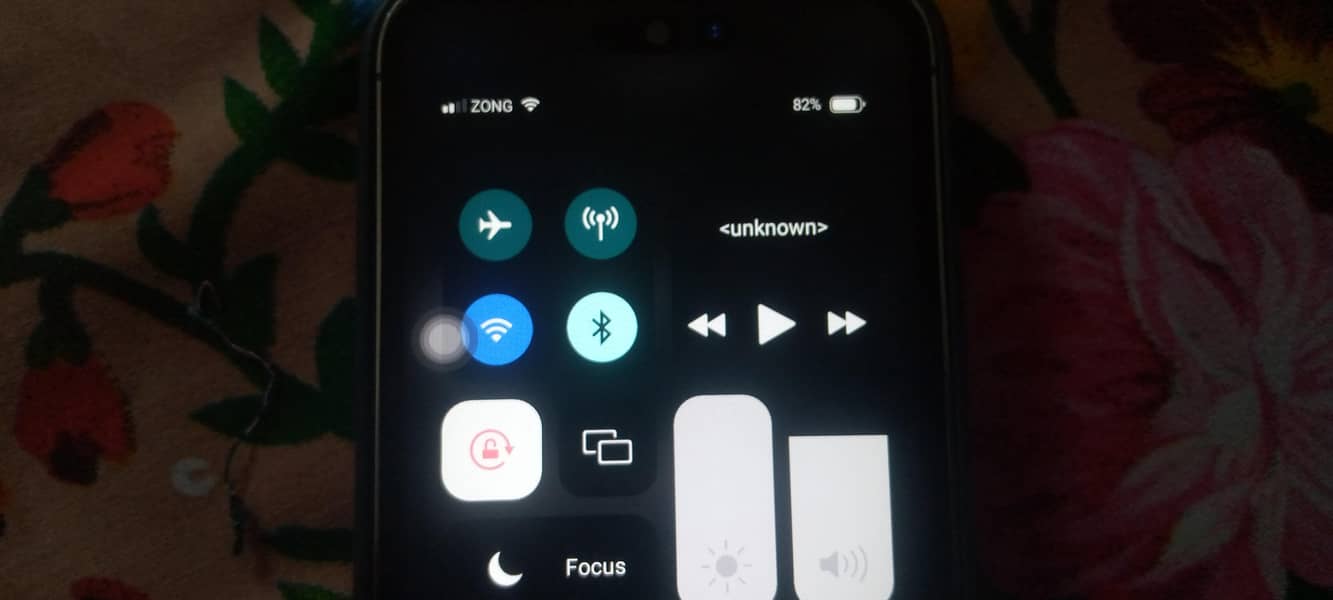 iPhone 14 pro max 4