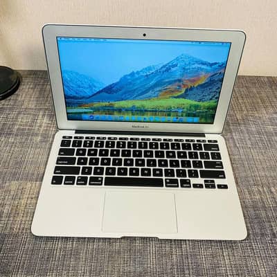 Apple MacBook Air 2015 Core i5 |8GB RAM |128GB SSD |13.3 inches |1.6