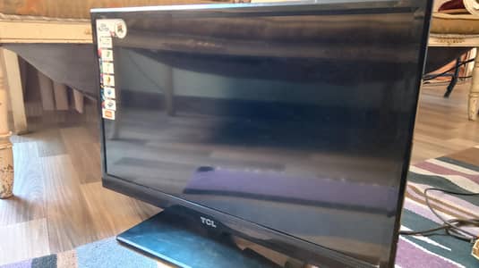 TCL LED TV with HDMI and Full HD Display