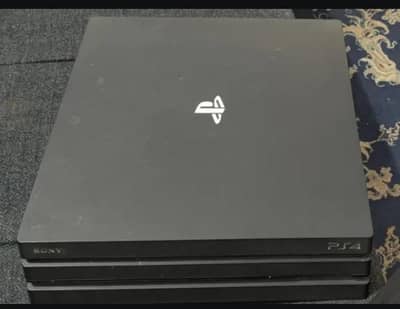PS4 PRO 1 TB USED ORIGINAL NON JAILBREAK WITH 3 GAMES